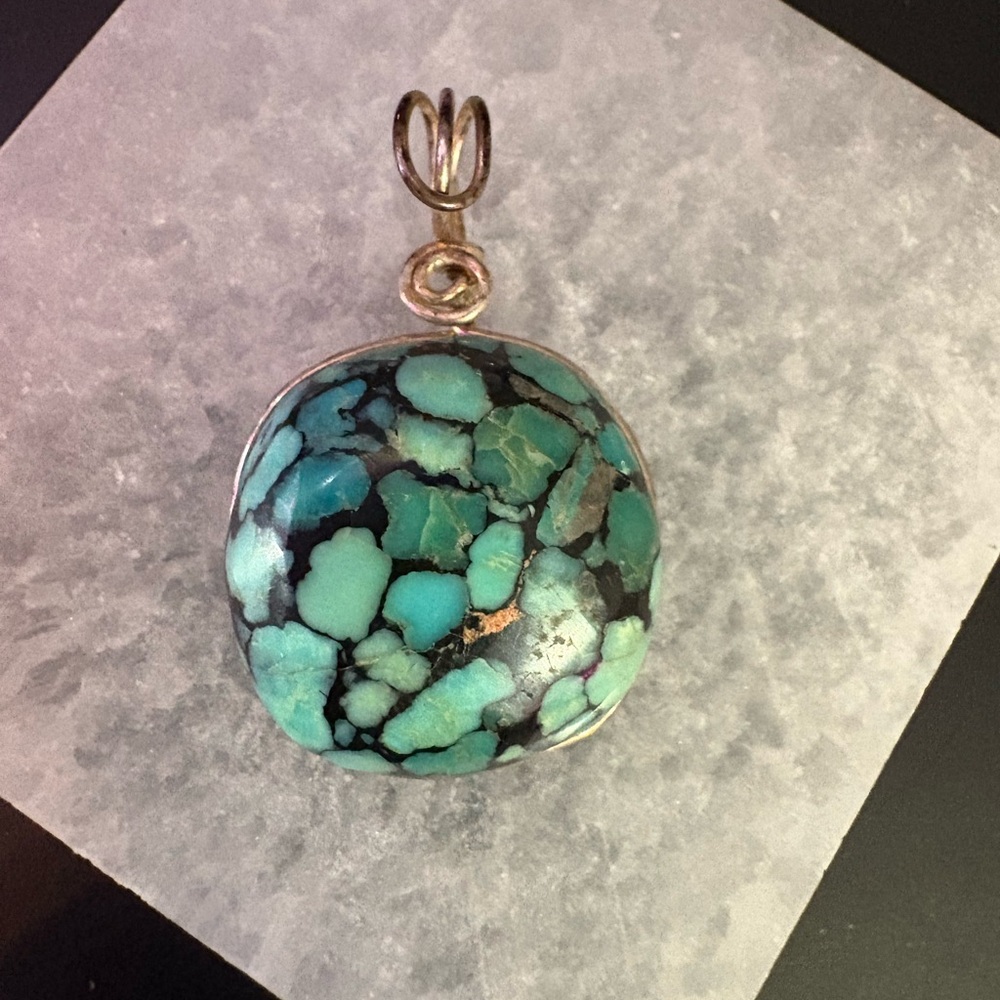 Turquoise Pendant Necklace - Picture 4 of 7